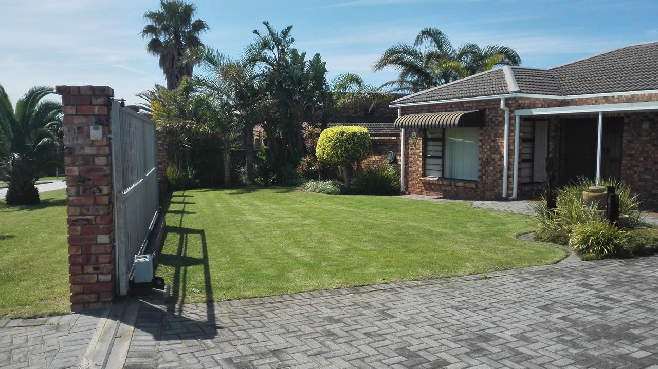 Humewood Home Stay Port Elizabeth Exteriör bild